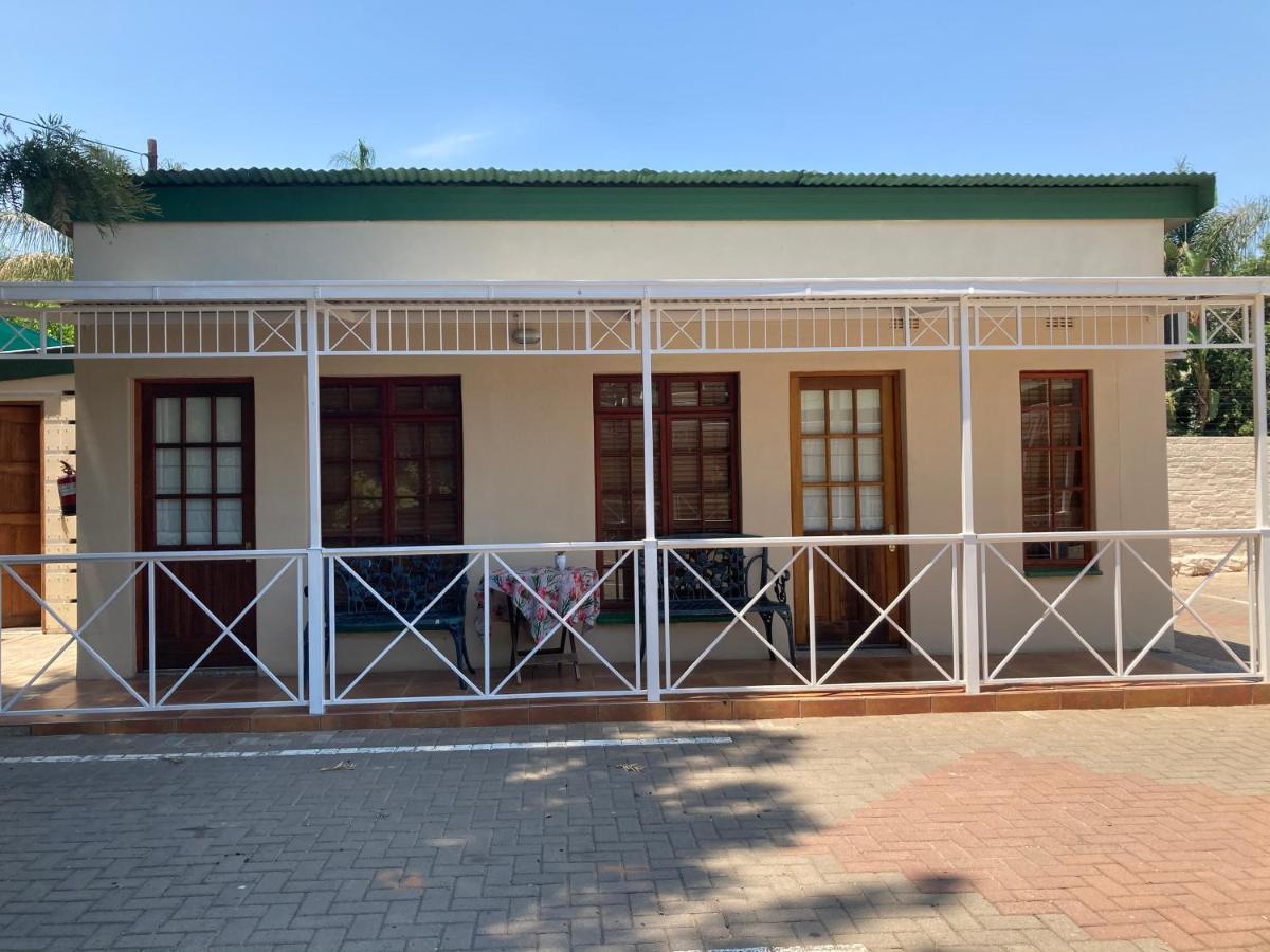 Jungnickel Guesthouse Kimberley Exterior photo